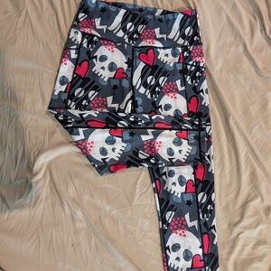 Constantly Varied Gear Leggings with Skull and Heart Design